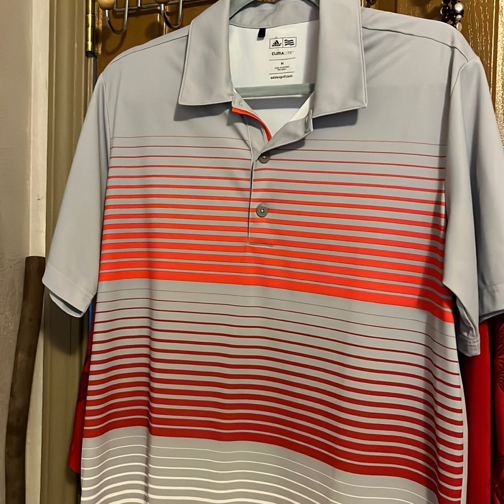 Casual men’s shirts with collar